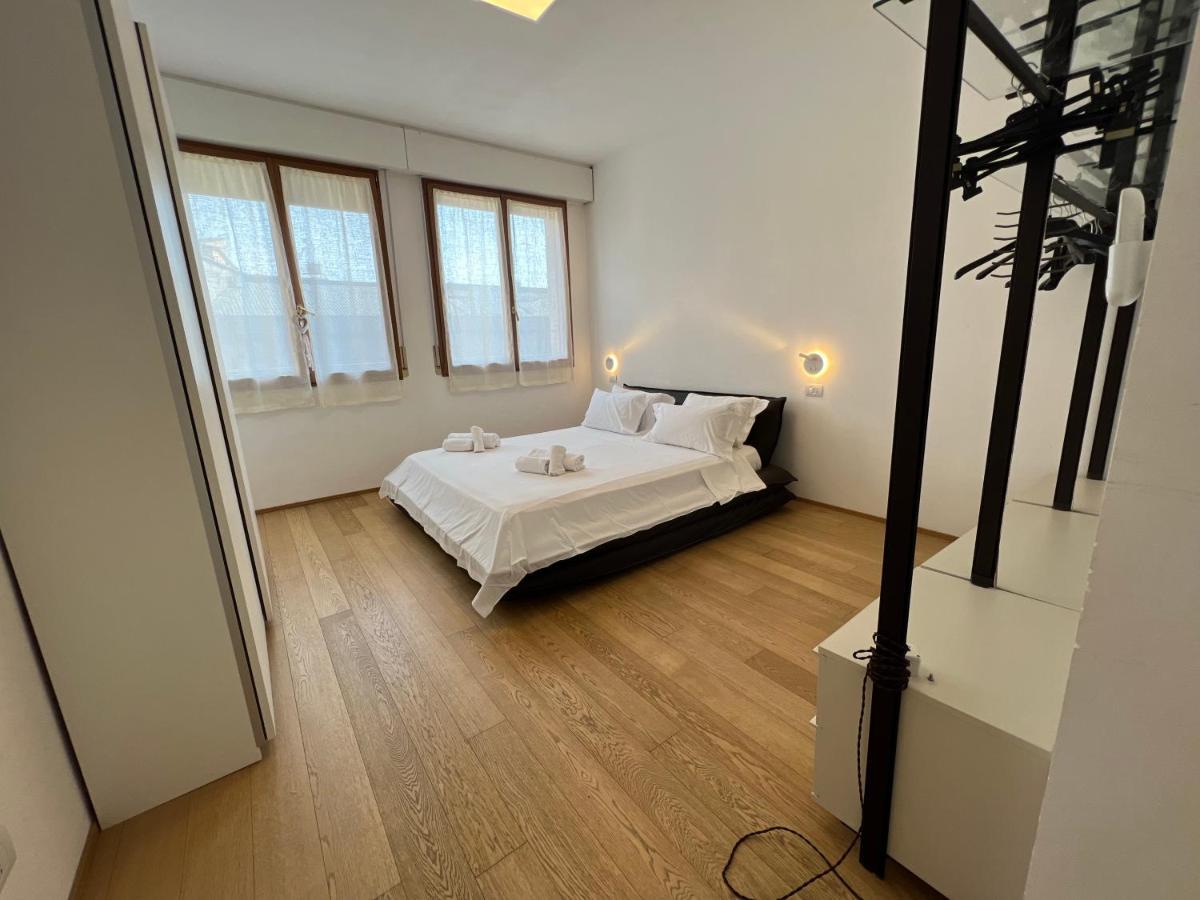 Rooftop In Historical Center Apartment Болоня Екстериор снимка