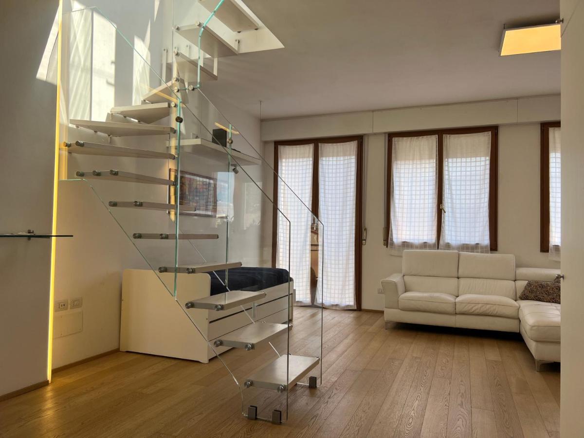 Rooftop In Historical Center Apartment Болоня Екстериор снимка