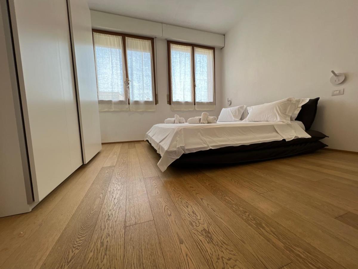 Rooftop In Historical Center Apartment Болоня Екстериор снимка