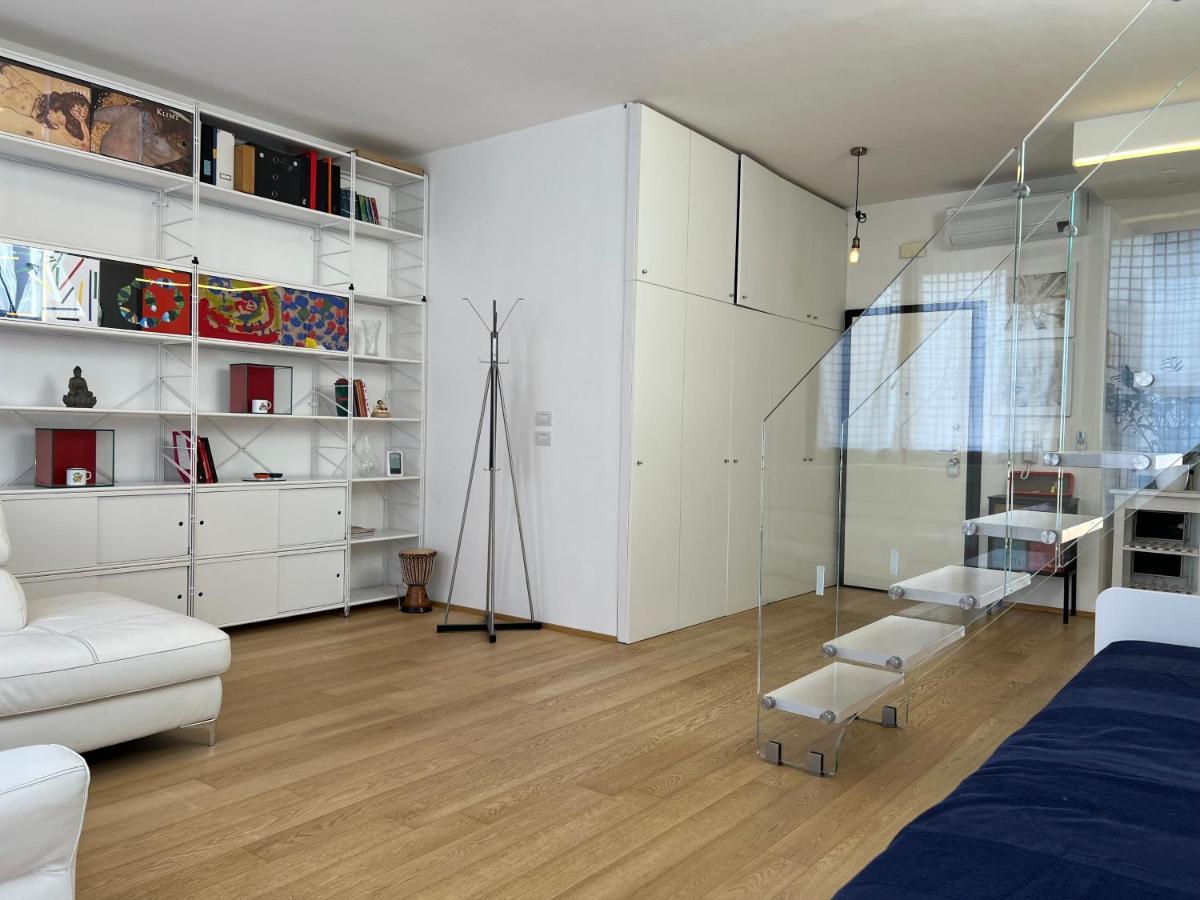 Rooftop In Historical Center Apartment Болоня Екстериор снимка