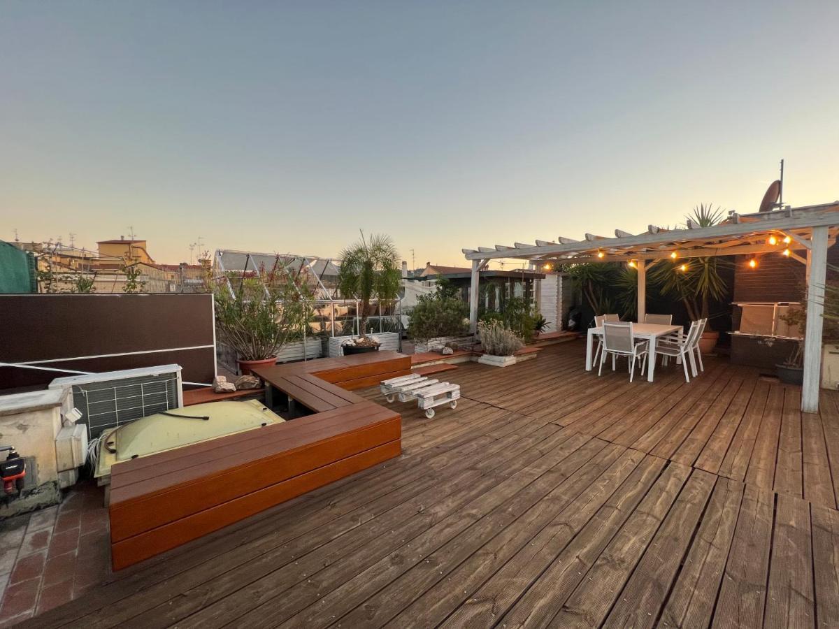 Rooftop In Historical Center Apartment Болоня Екстериор снимка